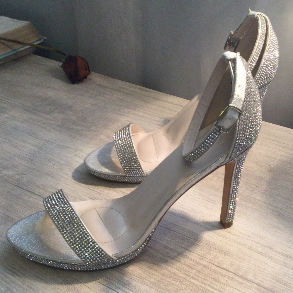 Woman shoes